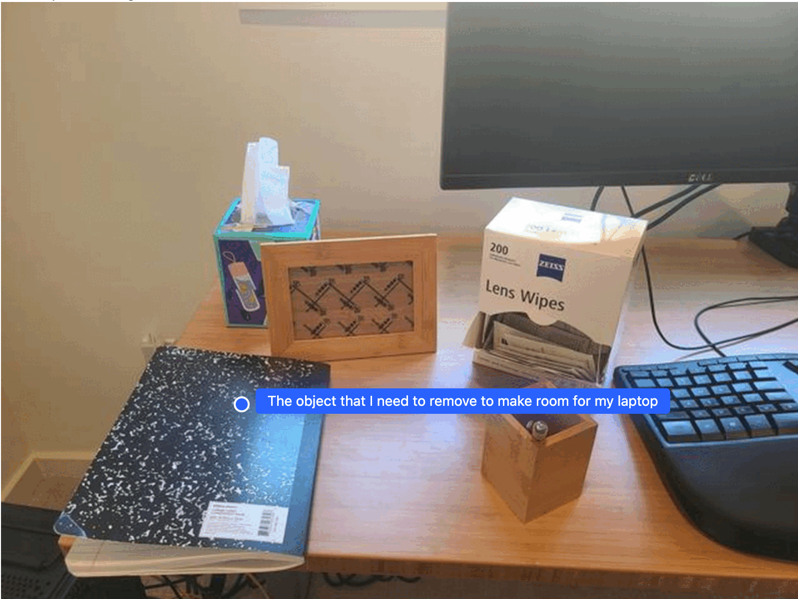 這個範例說明需要移動哪個物件，才能讓另一個物件
